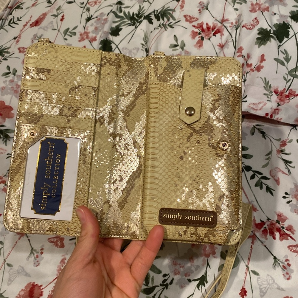 Simple Southern Wallet/bag👛 - Picture 4 of 6